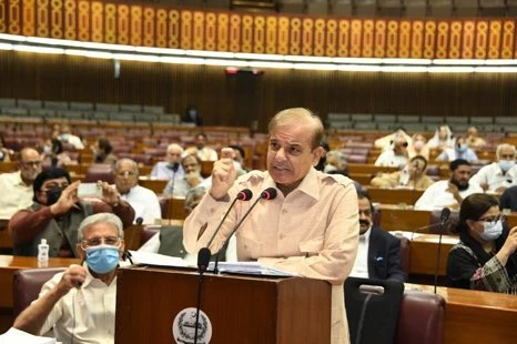 NA session ‘turns into battlefield’ during Shehbaz Sharif’s anti-govt speech; budget book thrown at opposition leader